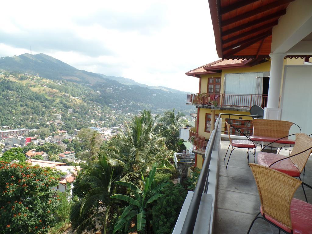 Kandyan Bluestar Villa Exterior photo
