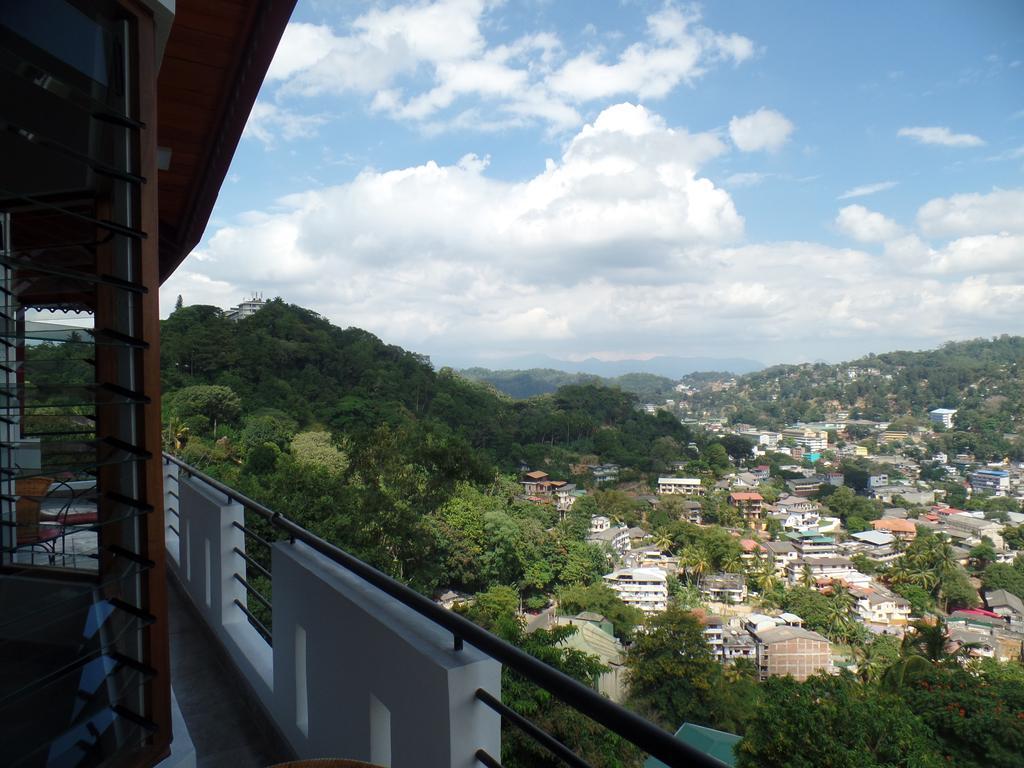Kandyan Bluestar Villa Exterior photo