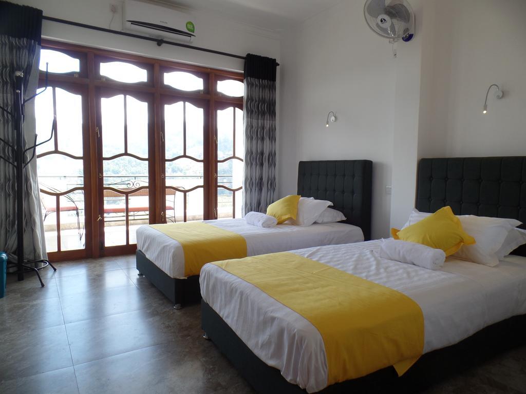 Kandyan Bluestar Villa Room photo